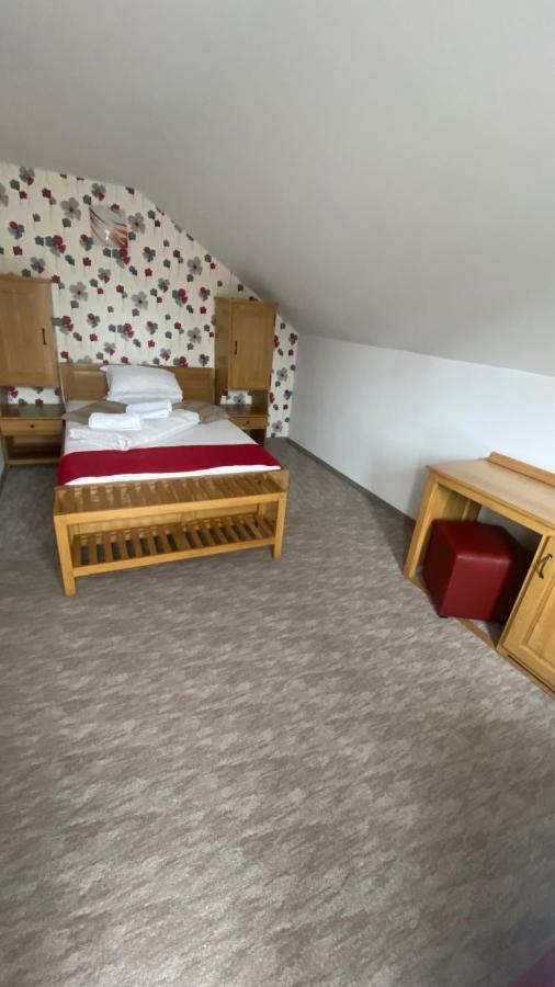 Pension La Viorel Isaila Sibiu Exterior photo