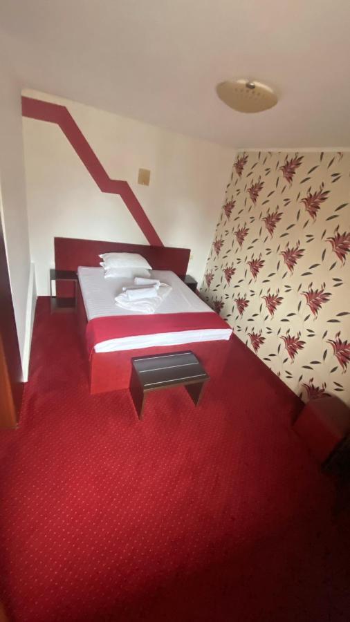 Pension La Viorel Isaila Sibiu Exterior photo
