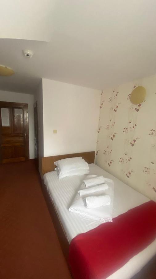 Pension La Viorel Isaila Sibiu Exterior photo
